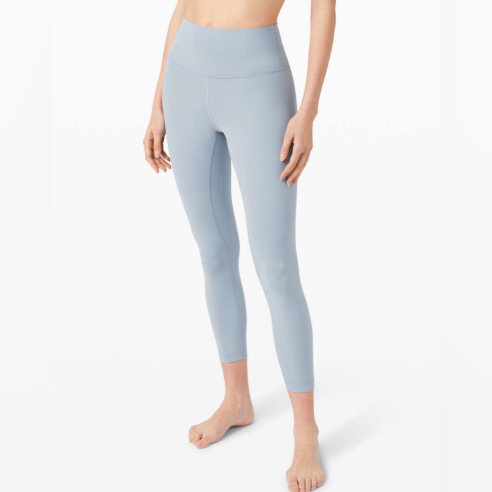 NWOT Lululemon Wunder Under Chambray Leggings in Size 8